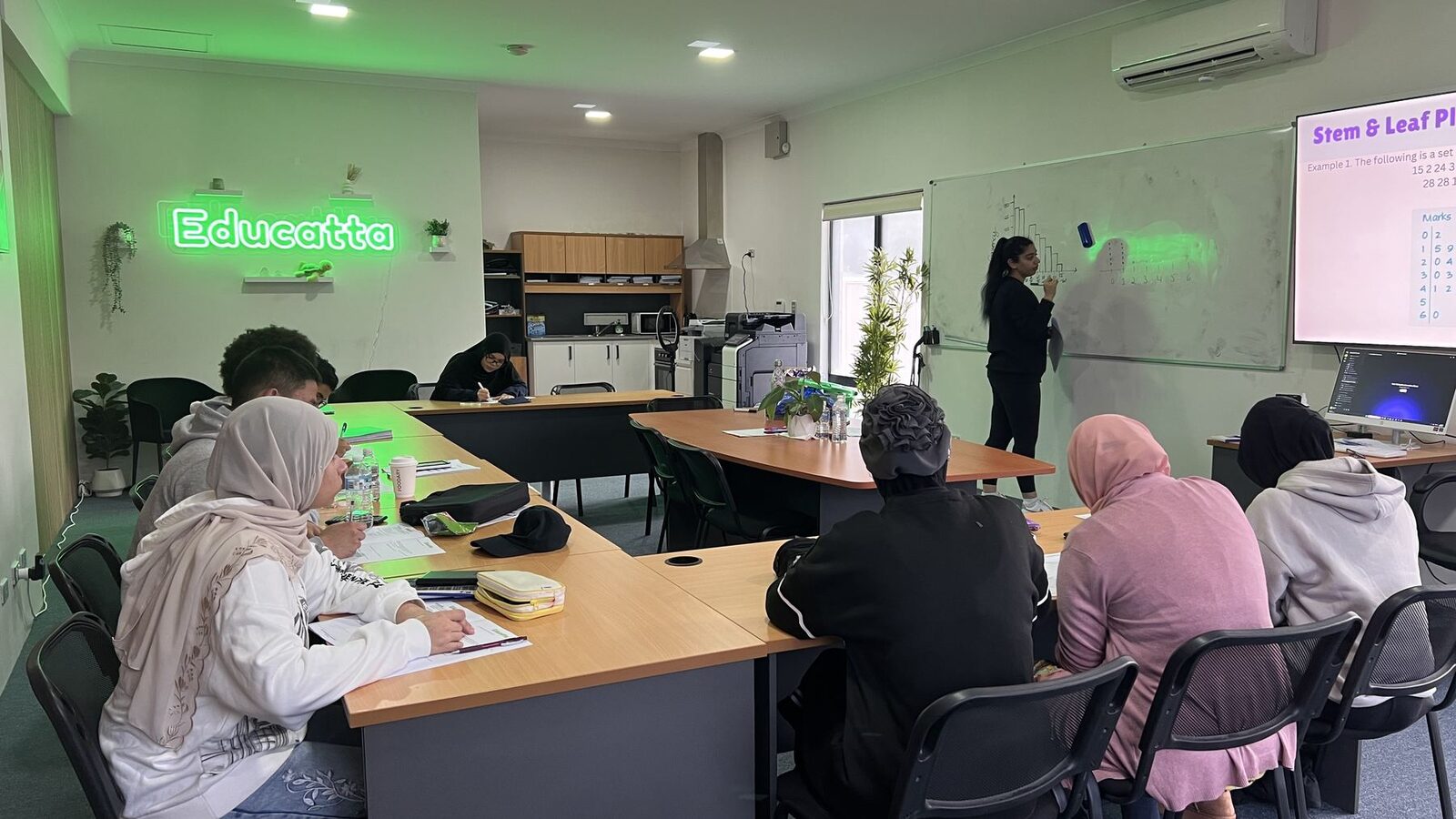 Small group class at Educatta